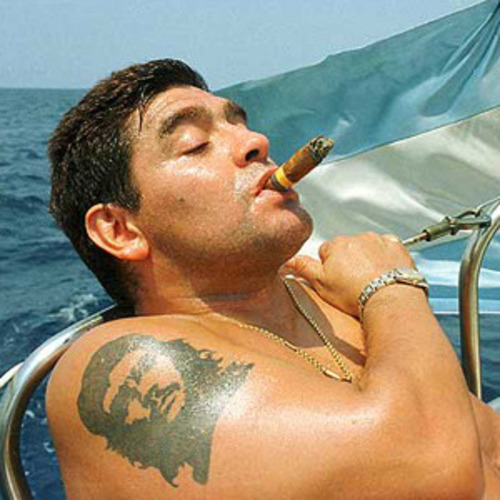 Medium_maradona