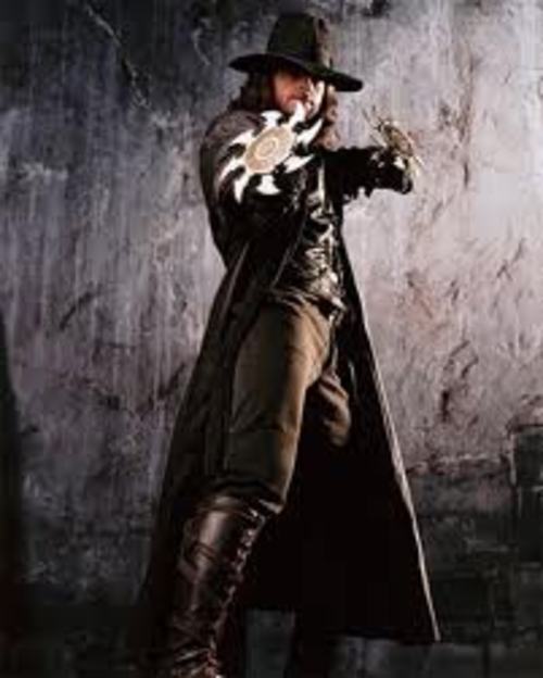 Medium_van_helsing1
